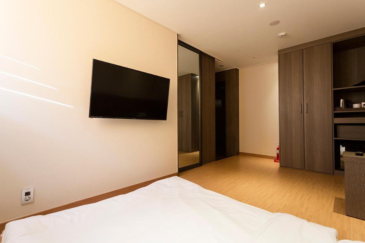 Grandmillions Hotel Seogwipo-stad Buitenkant foto