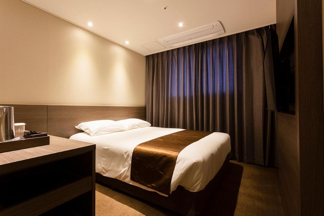 Grandmillions Hotel Seogwipo-stad Buitenkant foto